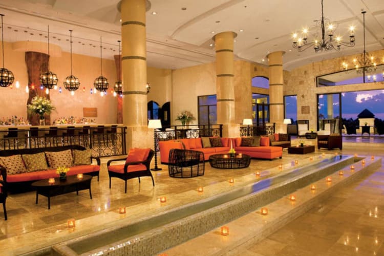 Lobby Bar